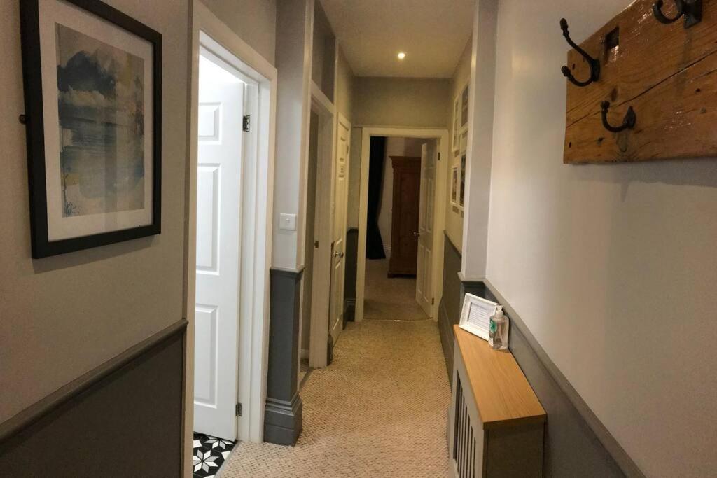 * Popular * Stunning Quiet By The Sea *